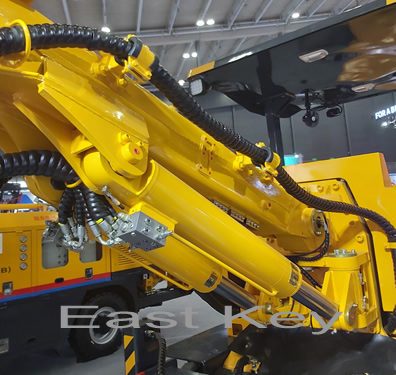 Гидроцилиндр из Китая bosch Rexroth,HYDAC